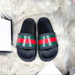 Gucci Web Slides